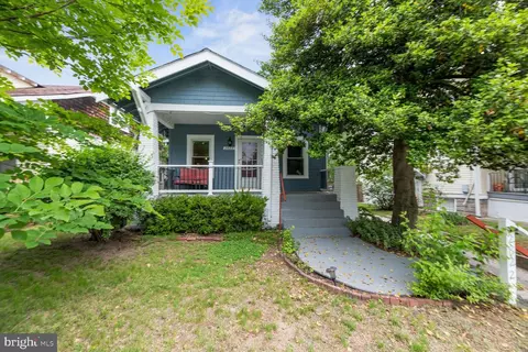 2822 Evarts St NE, Washington, DC 20018