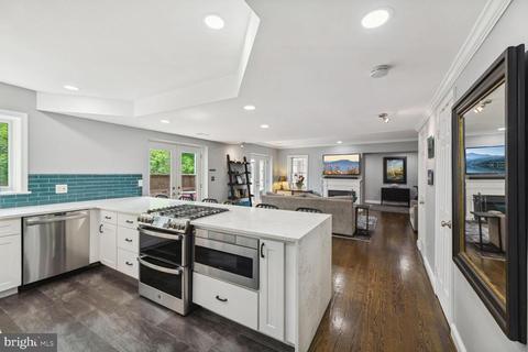 5015 V St NW, Washington, DC 20007