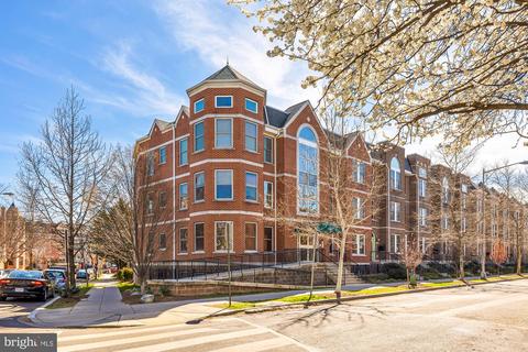 1340 Monroe St NW #301, Washington, DC 20010