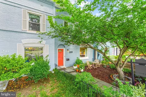 1328 L St SE, Washington, DC 20003