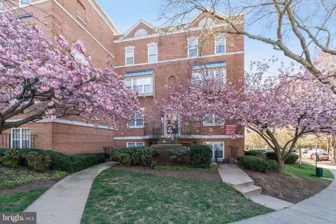 3808 Porter St NW #304, Washington, DC 20016