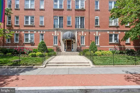 1526 17th St NW #409, Washington, DC 20036