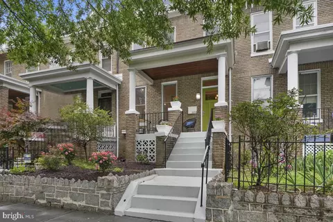 615 Princeton Pl NW, Washington, DC 20010