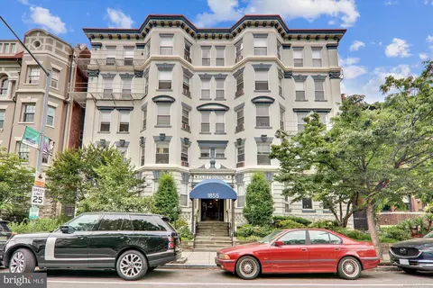 1855 Calvert St NW #103, Washington, DC 20009