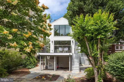 1409 44th St NW, Washington, DC 20007