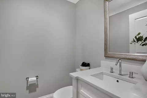 420 3rd St NE, Washington, DC 20002 photo 71