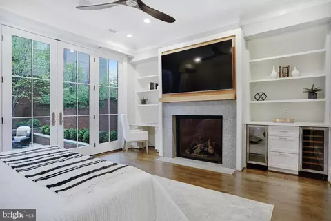 420 3rd St NE, Washington, DC 20002 photo 11