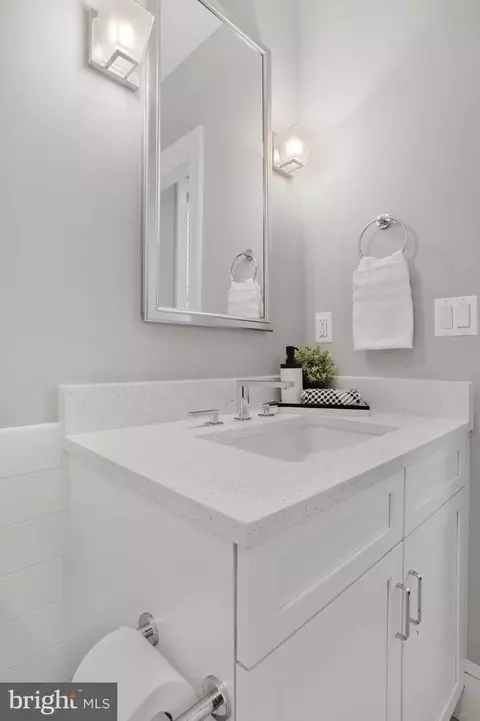 420 3rd St NE, Washington, DC 20002 photo 68