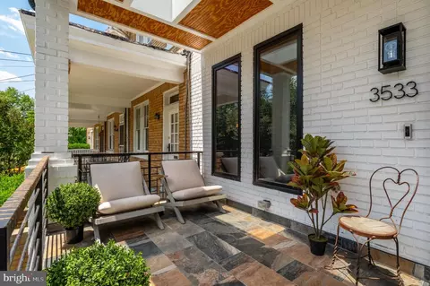3533 T St NW, Washington, DC 20007