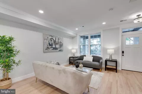 45 T St NE, Washington, DC 20002 photo 7