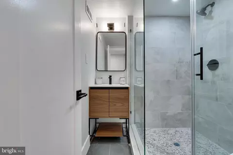 45 T St NE, Washington, DC 20002 photo 48