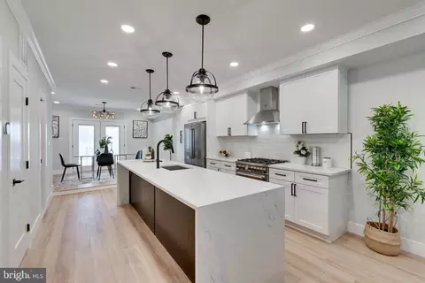 45 T St NE, Washington, DC 20002 photo 8