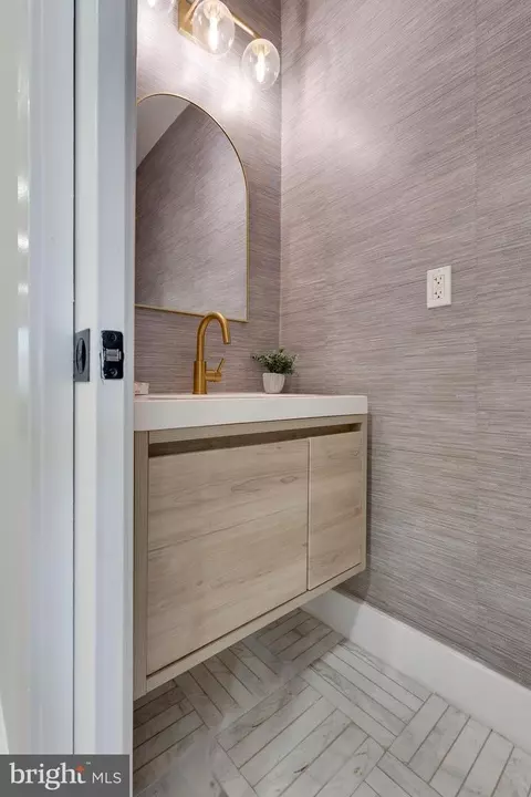 45 T St NE, Washington, DC 20002 photo 18