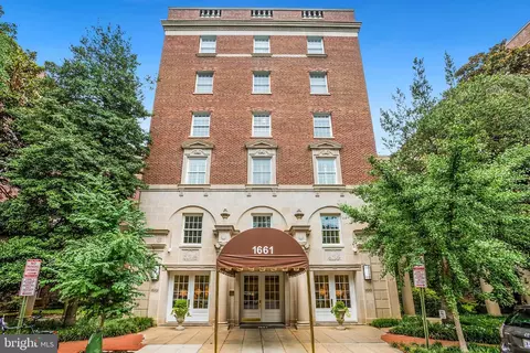 1661 Crescent Pl NW #604, Washington, DC 20009