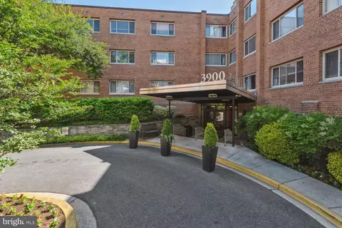 3900 Tunlaw Rd NW #406, Washington, DC 20007