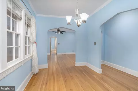 215 Emerson St NW #107, Washington, DC 20011