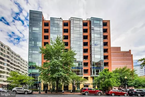 1117 10th St NW #1007, Washington, DC 20001