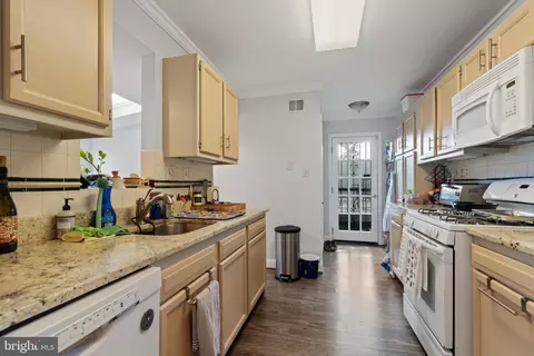 730-732 11th SE, Washington, DC 20003 photo 16