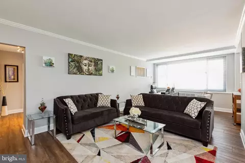 4200 Cathedral Ave NW #1010, Washington, DC 20016