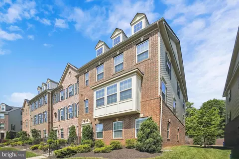 2522 Baldwin Cres NE, Washington, DC 20018