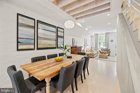 2121 Newport Pl NW, Washington, DC 20037