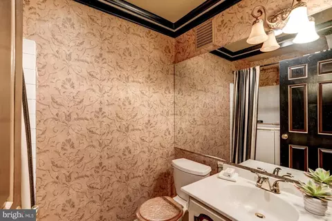 3211 Sutton Pl NW #D, Washington, DC 20016 photo 15
