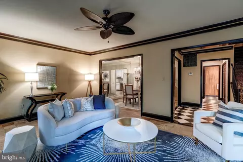 3211 Sutton Pl NW #D, Washington, DC 20016
