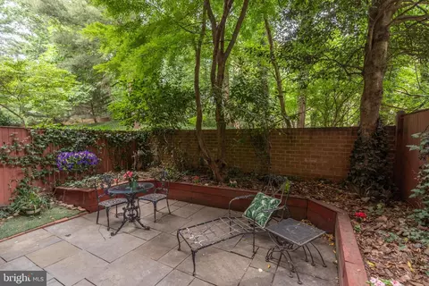 3211 Sutton Pl NW #D, Washington, DC 20016 photo 23