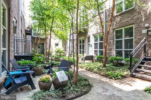 2380 Champlain St NW #301, Washington, DC 20009