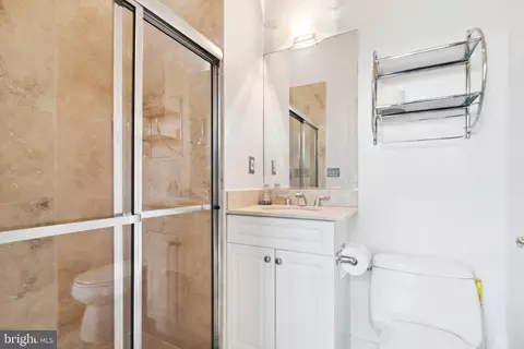 2380 Champlain St NW #301, Washington, DC 20009 photo 12