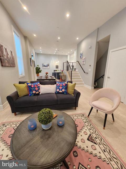 1001 C SE #2, Washington, DC 20003 photo 22