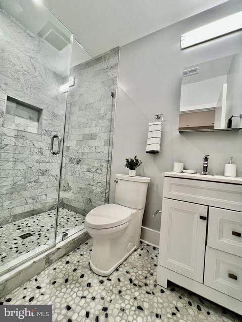 1001 C SE #2, Washington, DC 20003 photo 50
