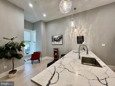 1001 C SE #2, Washington, DC 20003 photo 13