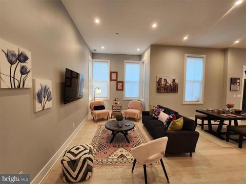 1001 C SE #2, Washington, DC 20003 photo 7