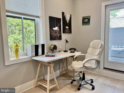 1001 C SE #2, Washington, DC 20003 photo 65