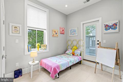 1001 C SE #2, Washington, DC 20003 photo 81