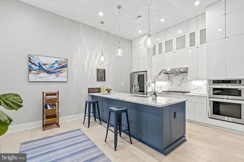 1001 C SE #2, Washington, DC 20003 photo 11