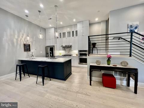 1001 C SE #2, Washington, DC 20003 photo 12