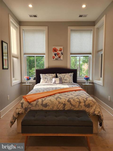 1001 C SE #2, Washington, DC 20003 photo 35