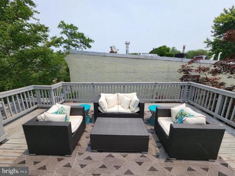 1001 C SE #2, Washington, DC 20003 photo 36