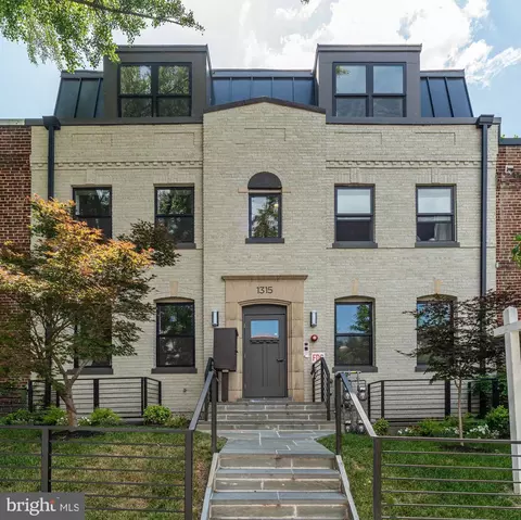 1315 Holbrook St NE #2, Washington, DC 20002