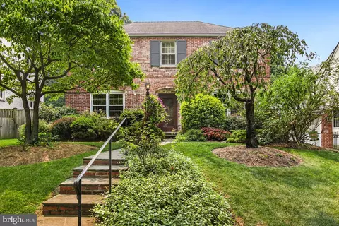 4710 Yuma St NW, Washington, DC 20016