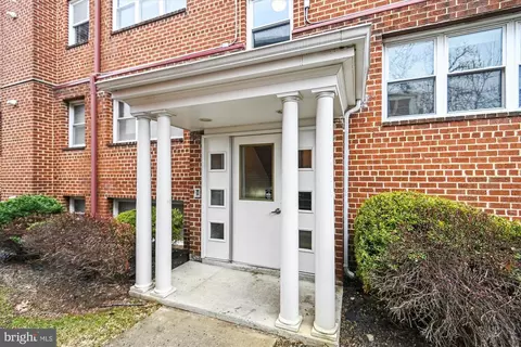 526 Kenyon St NW #304, Washington, DC 20010