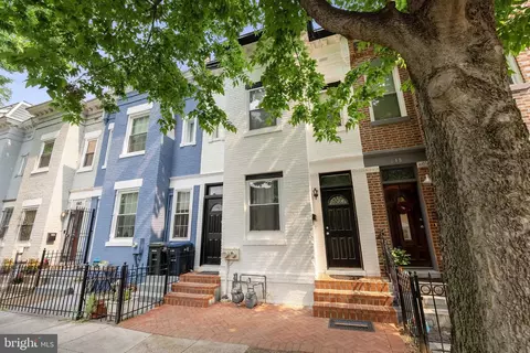 646 Orleans Pl NE, Washington, DC 20002