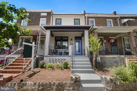 419 18th St SE, Washington, DC 20003 photo 2
