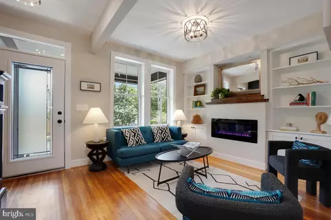 419 18th St SE, Washington, DC 20003 photo 5