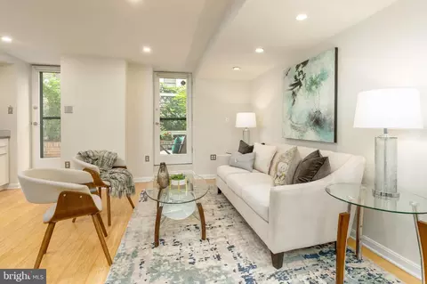 2123 California St NW #A2, Washington, DC 20008