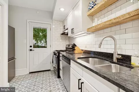 1229 I St NE, Washington, DC 20002 photo 13