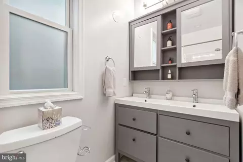 1229 I St NE, Washington, DC 20002 photo 19