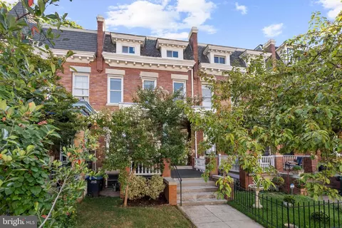 2525 12th St NW, Washington, DC 20009